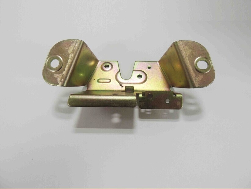 汽車(chē)五金沖壓件模具選料時(shí)需要遵循哪些原則?